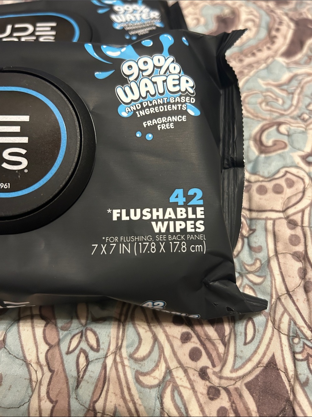 Lil' Dude Wipes Extra Large Flushable Baby Wipes - Black & Blue two packs of 42 - Picture 2 of 3